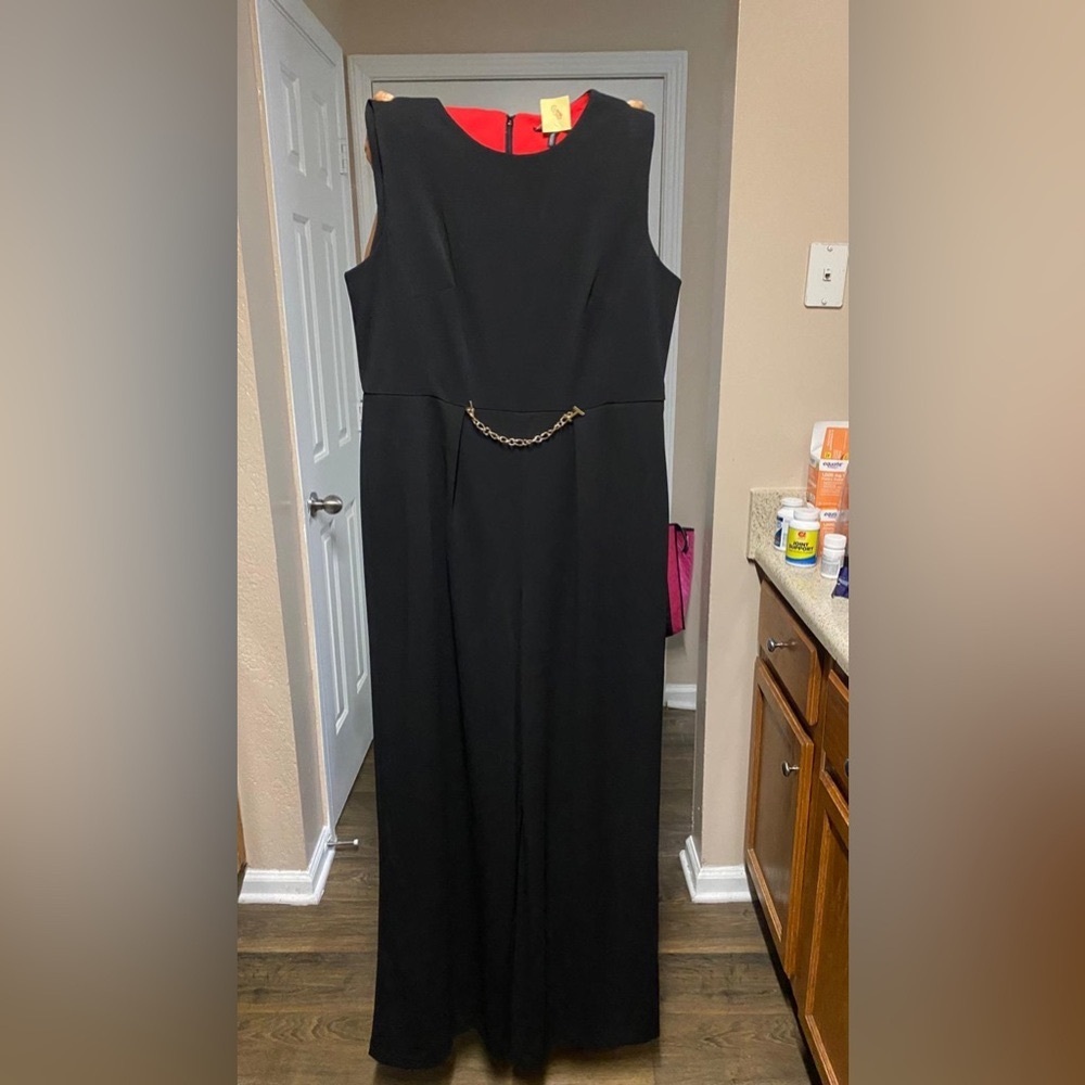 Halston Heritage Black and Red Jumpsuit with Bold Contrast - Picture 9 of 10